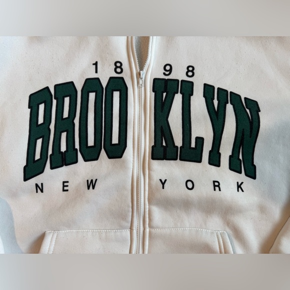 Men’s White 'Brooklyn New York' Sweatshirt Hoodie Size Large - Picture 3 of 12